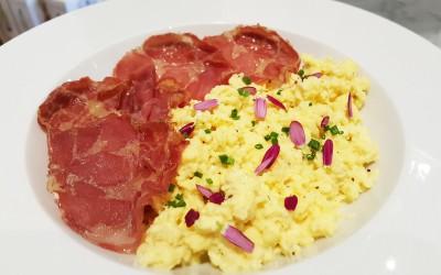 Petit déjeuner à Côté Mas